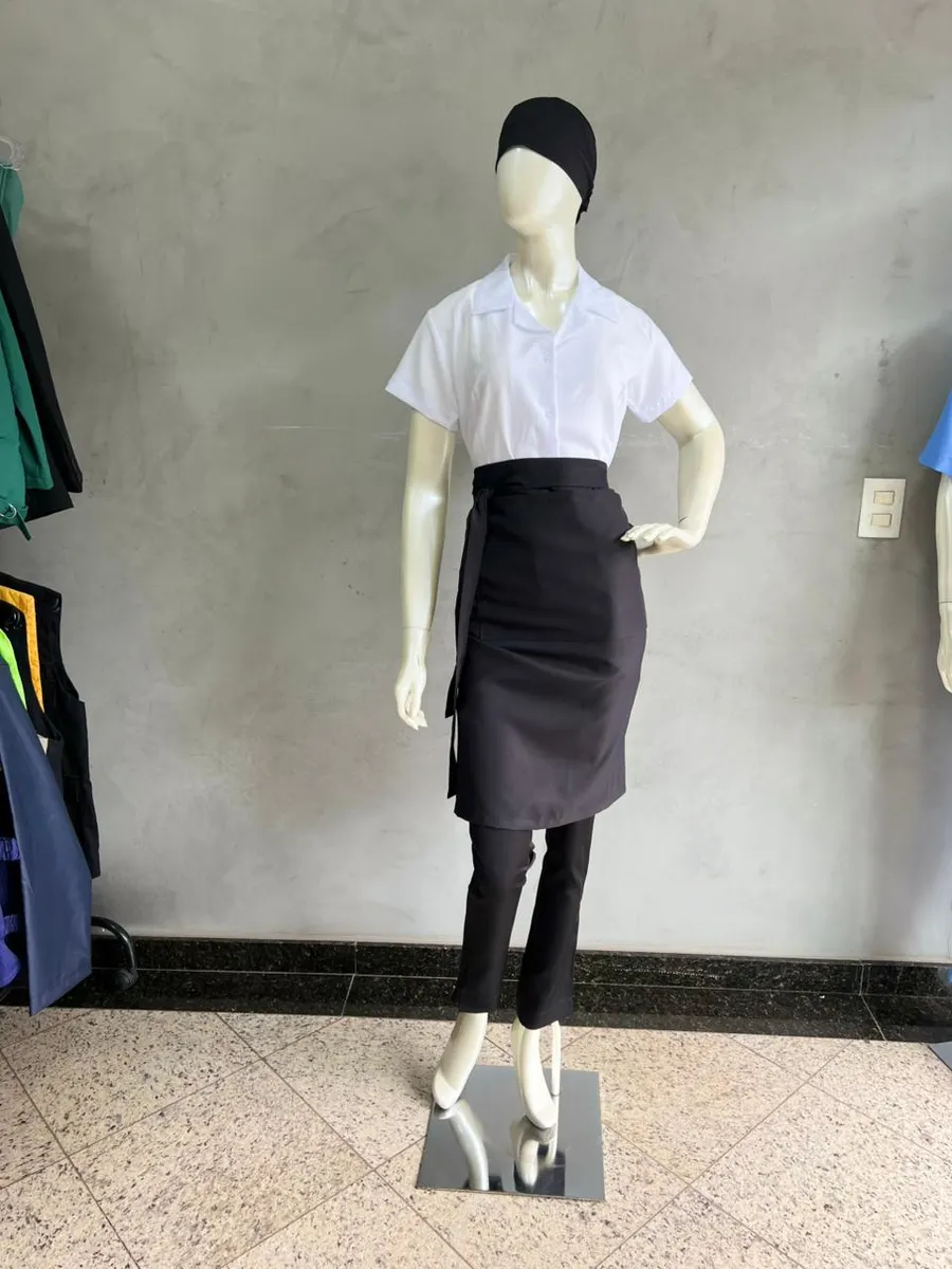 Conjunto Camisa Branca Avental Preto e Calça — Artveste Uniformes