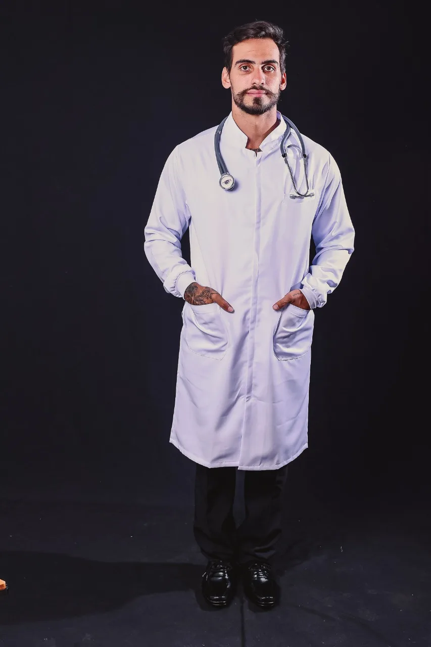 Jaleco Médico Branco Masculino — Artveste Uniformes